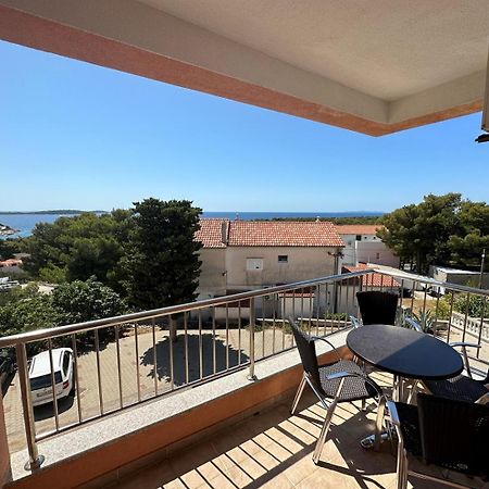 Apartment Visum Primosten Bagian luar foto