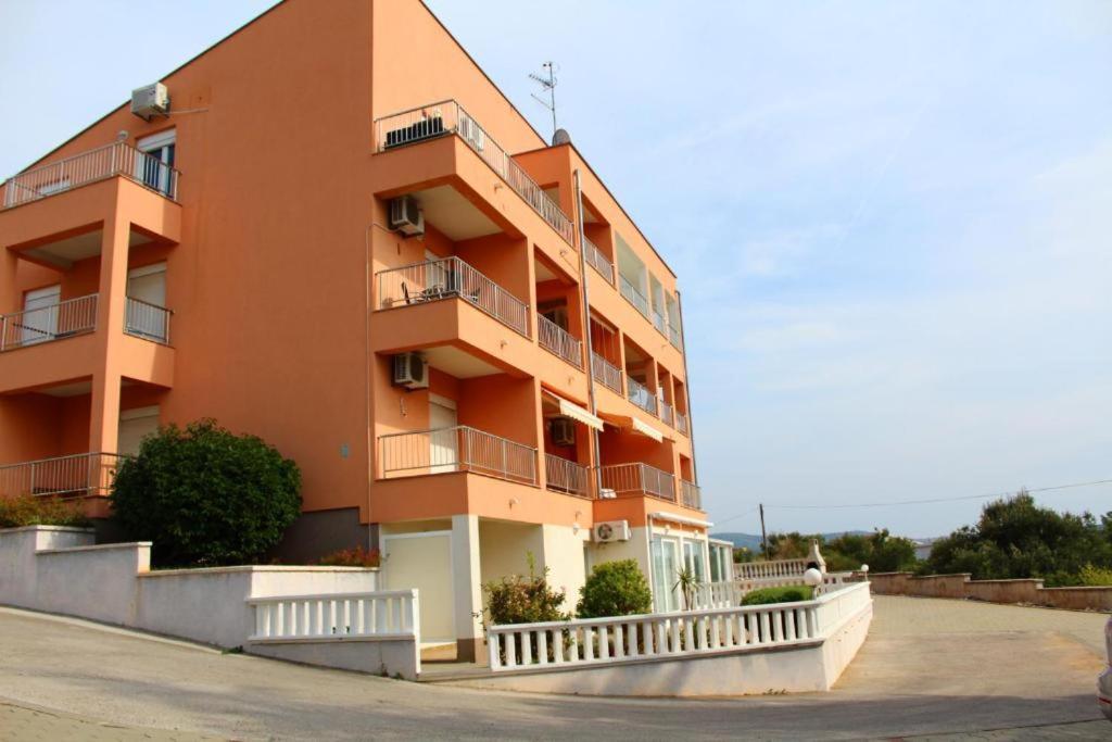 Apartment Visum Primosten Bagian luar foto