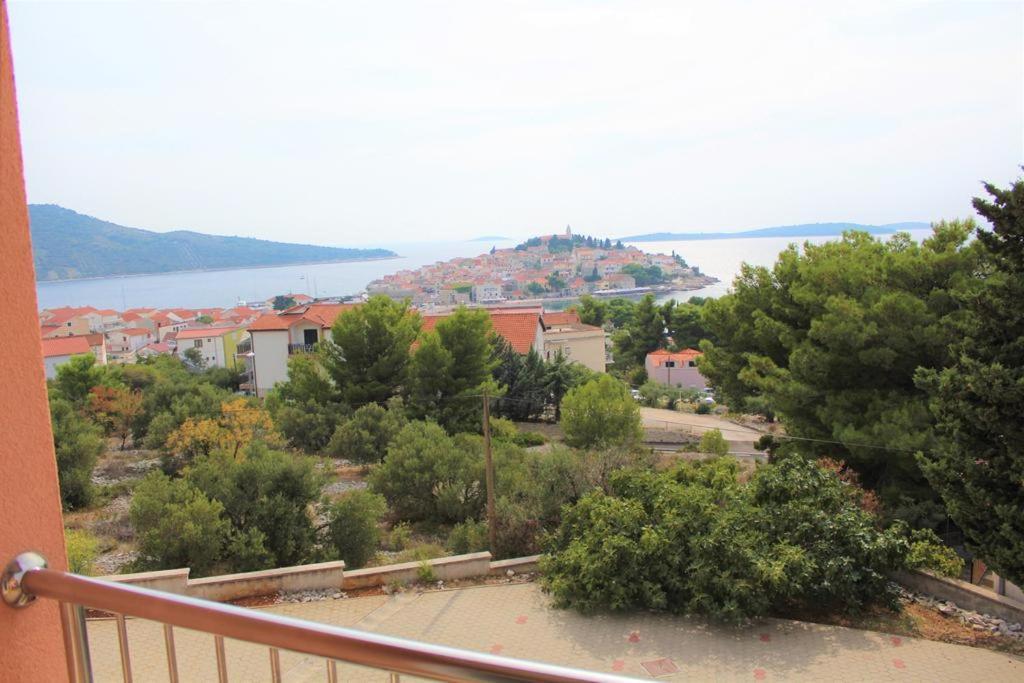 Apartment Visum Primosten Bagian luar foto